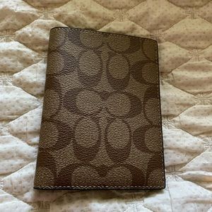 Coach Passport Case in Signature Canvas w/Credit Card Slots NWT